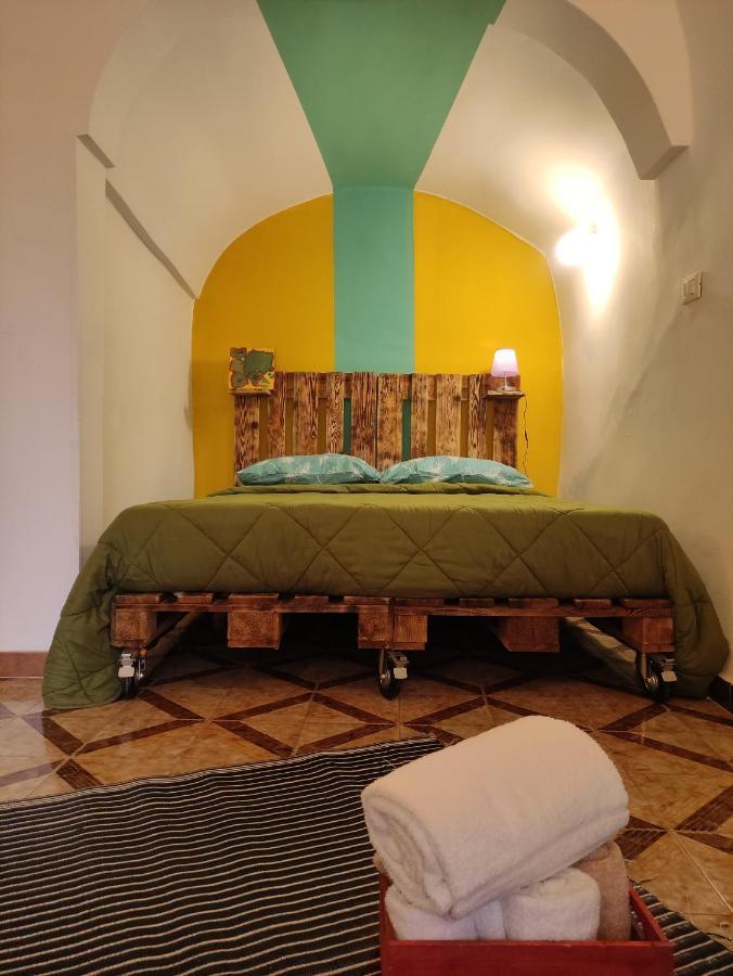 Abstract Home Остуни Экстерьер фото